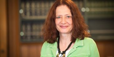 Dr Petra Butler